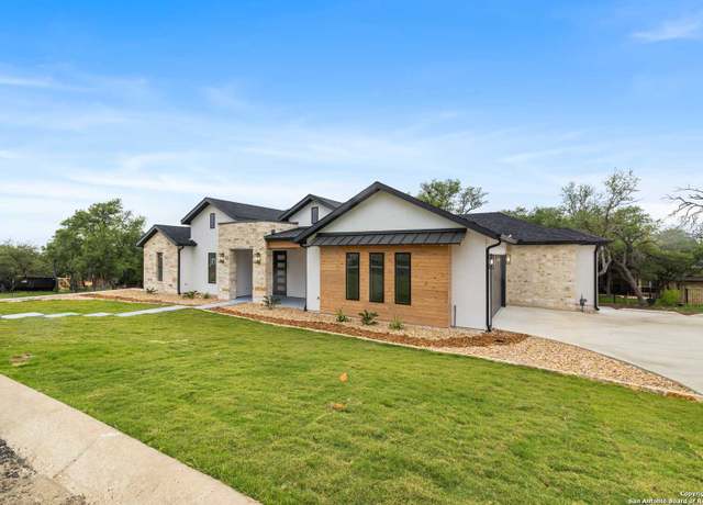 Property at 113 Stoneledge, Fredericksburg, TX 78624, 4 beds, 3 baths