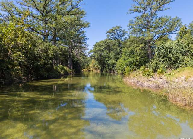 Property at 374 Phyllis, Bandera, TX 78003