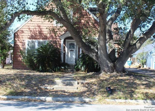 Property at 805 E Bowie, Beeville, TX 78102, 3 beds, 2 baths