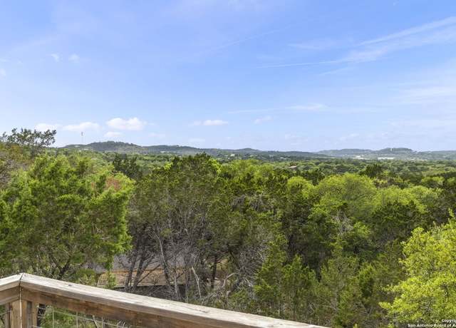 Property at 133 Black Oak, Canyon Lake, TX 78133, 2 beds, 2 baths