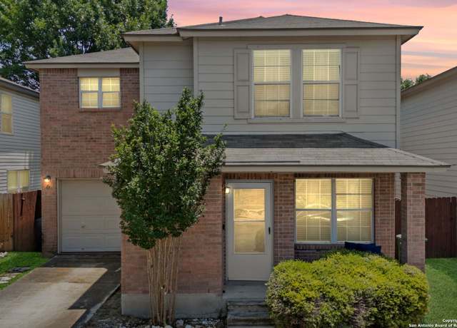 Property at 6 Moonwalk Crst, San Antonio, TX 78254, 3 beds, 2.5 baths