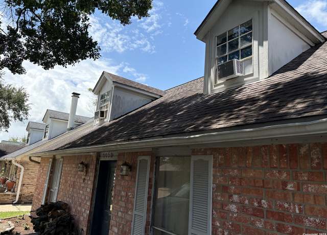 Property at 1118 Bacliff, TX 77518, 4 beds, 2 baths