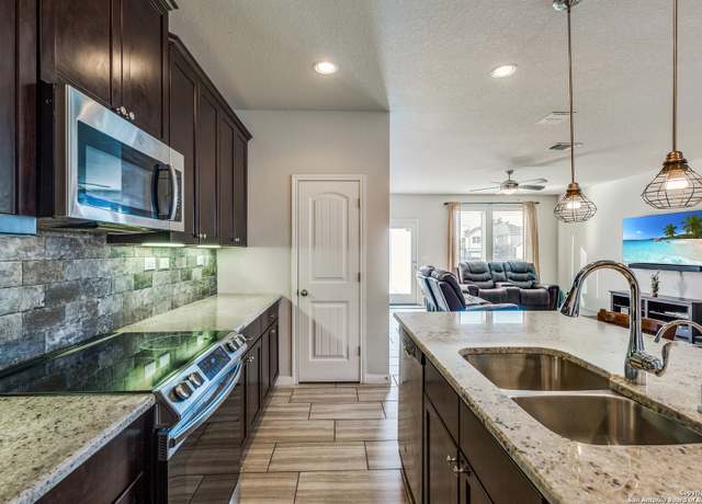 Property at 7939 Blackhawk Pass, San Antonio, TX 78253, 4 beds, 3.5 baths