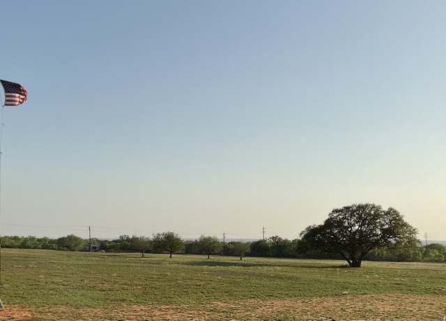 Property at 868 County Road 669, Devine, TX 78016