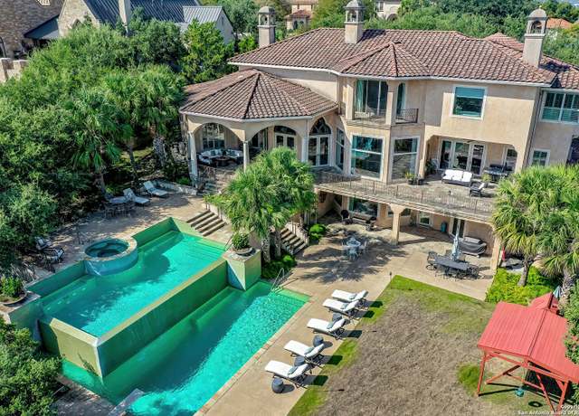 Property at 48 Vineyard Dr, San Antonio, TX 78257-1288, 4 beds, 4 baths