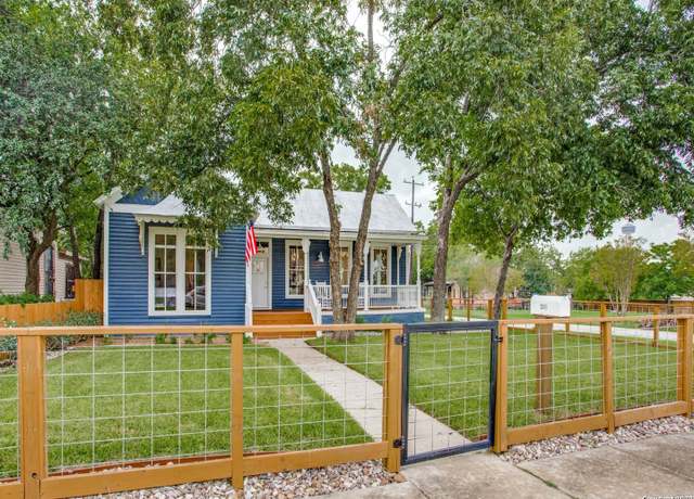 Property at 804 Dawson St, San Antonio, TX 78202-2247, 4 beds, 3 baths