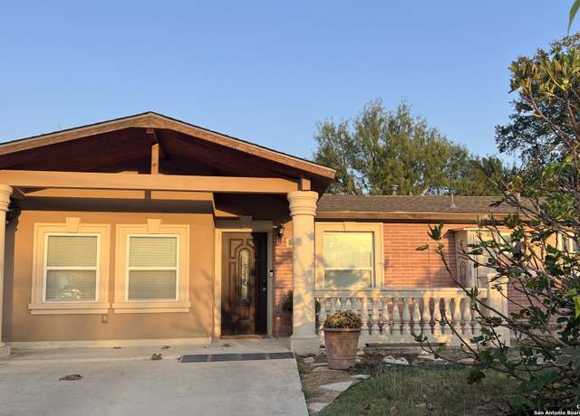 Property at 322 Early Trl, San Antonio, TX 78228, 5 beds, 3 baths