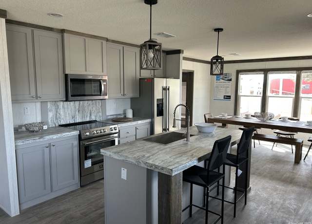 Property at 136 Forest Trl, Bandera, TX 78003, 4 beds, 2 baths