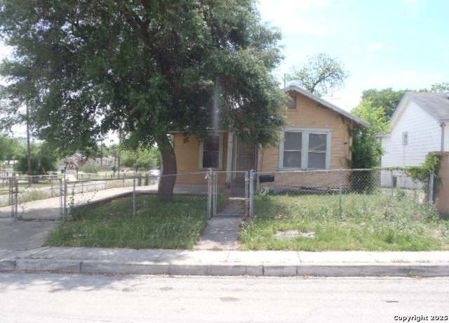 Property at 702 Rivas, San Antonio, TX 78207, 3 beds, 2 baths
