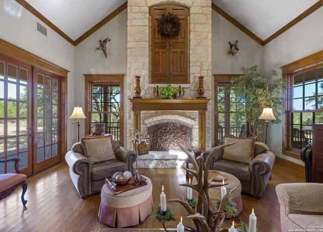 Property at 1420 Waterstone Pkwy, Boerne, TX 78006-3881, 4 beds, 3.5 baths
