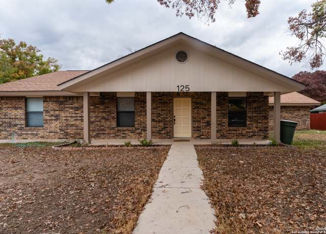 Property at 125 Cottonwood, Uvalde, TX 78801-6805, 3 beds, 2 baths
