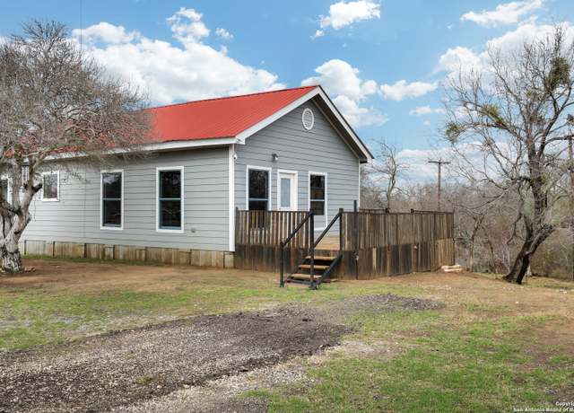 Property at 9455 S Foster Rd, San Antonio, TX 78222-6009, 3 beds, 2 baths
