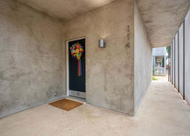 Property at 114 Biering Ave, San Antonio, TX 78210, 2 beds, 2.5 baths