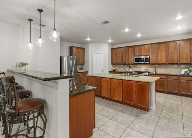 Property at 116 Cold Riv, Boerne, TX 78006, 4 beds, 2.5 baths