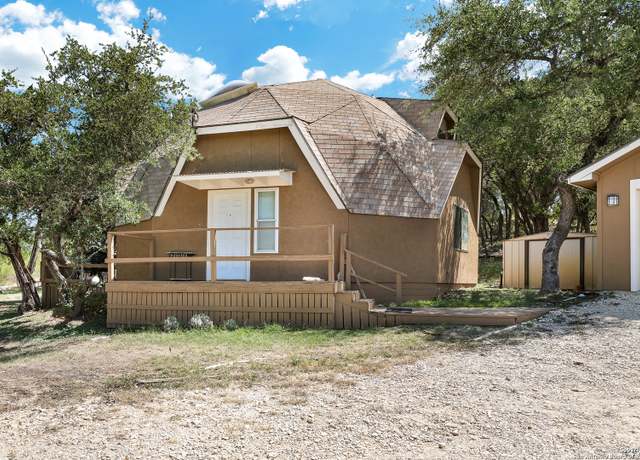 Property at 1202 Flagstone Dr, San Antonio, TX 78260, 3 beds, 2 baths