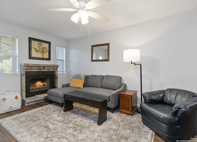 Property at 663 Floral Ave Unit A5, New Braunfels, TX 78130, 2 beds, 2 baths
