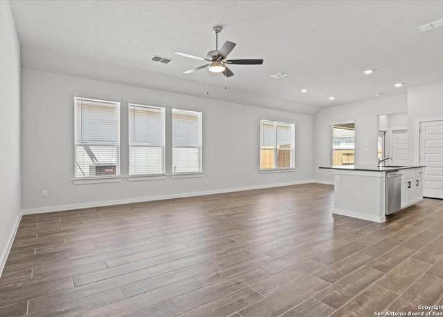 Property at 708 Willowbrook Ave, New Braunfels, TX 78130, 3 beds, 2 baths