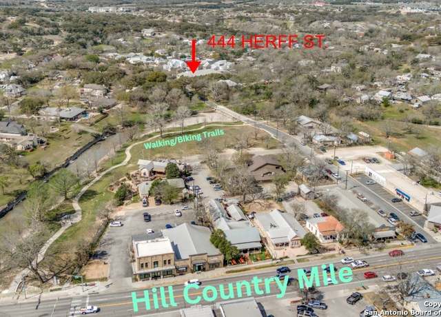 Property at 444 Herff St, Boerne, TX 78006, 3 beds, 2.5 baths
