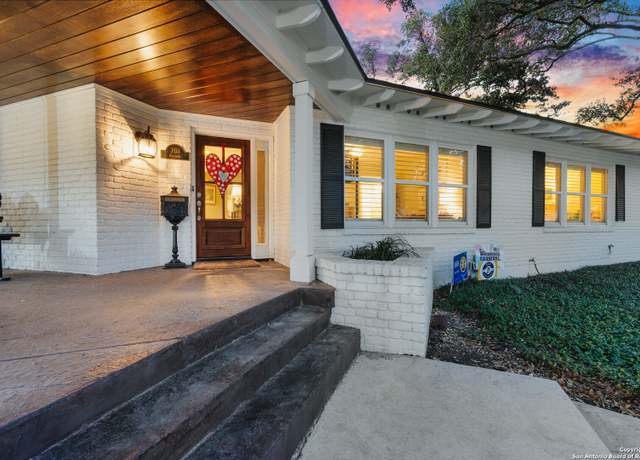 Property at 701 Wiltshire, Terrell Hills, TX 78209, 4 beds, 4 baths