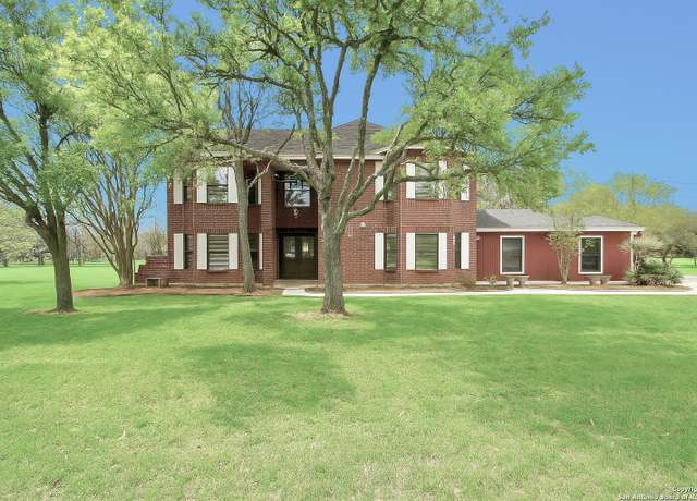 Property at 31045 Post Oak, Boerne, TX 78015, 5 beds, 3 baths