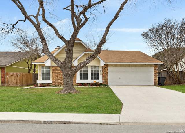 Property at 10710 Horn Blvd, San Antonio, TX 78240-4447, 3 beds, 2 baths