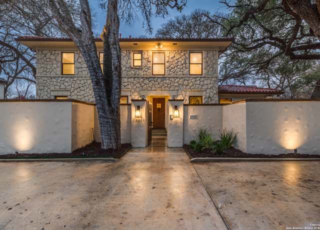 Property at 421 E Hildebrand Ave, San Antonio, TX 78212, 3 beds, 2.5 baths