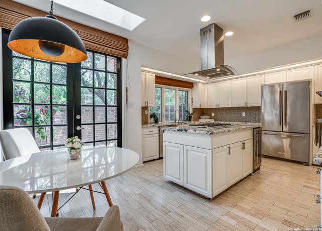 Property at 6 Villa Jardin, San Antonio, TX 78230, 3 beds, 4 baths