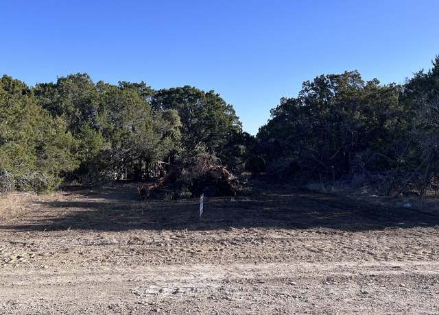 Property at 392 Matt Dillon Dr, Bandera, TX 78003