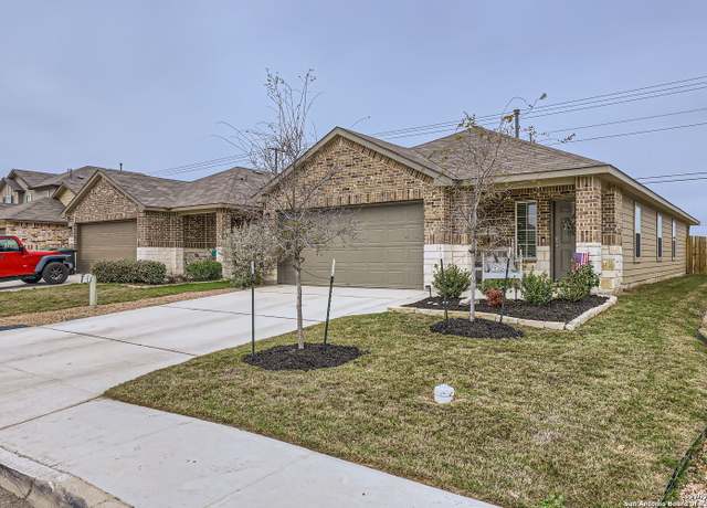 Property at 2917 Brogan Crk, New Braunfels, TX 78130, 3 beds, 2 baths