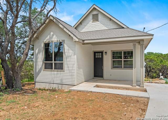 Property at 1454 Laurie Dr, Canyon Lake, TX 78133, 2 beds, 2 baths