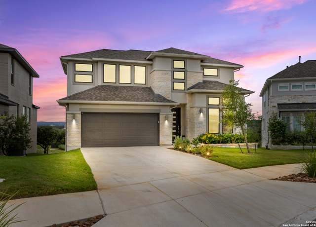 Property at 250 Navarro, Boerne, TX 78006, 4 beds, 3 baths
