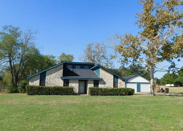 Property at 14029 Heather Glen Ln, Lytle, TX 78052, 4 beds, 2 baths
