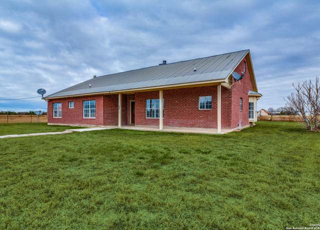 Property at 1960 County Road 5715, Natalia, TX 78059-2717, 4 beds, 2 baths