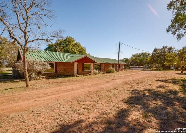 Property at 984 County Road 357, Utopia, TX 78884, 4 beds, 2 baths