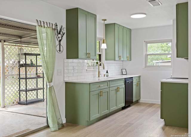 Property at 4318 Avenida Prima, San Antonio, TX 78233, 3 beds, 2 baths