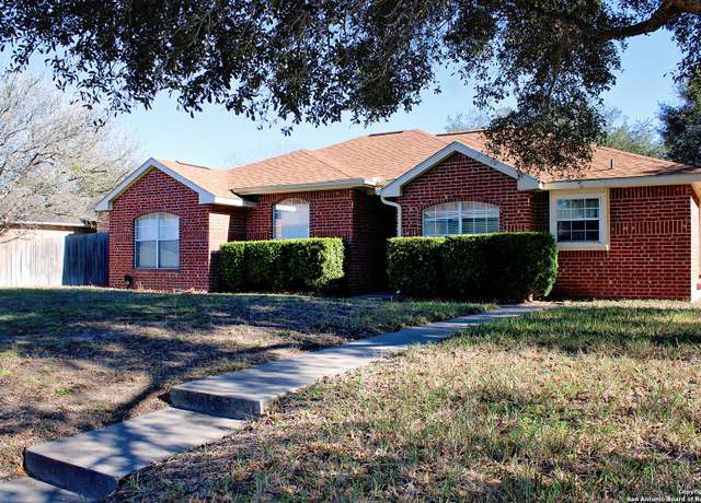 Property at 1102 E Hancock, Beeville, TX 78102, 3 beds, 1 bath