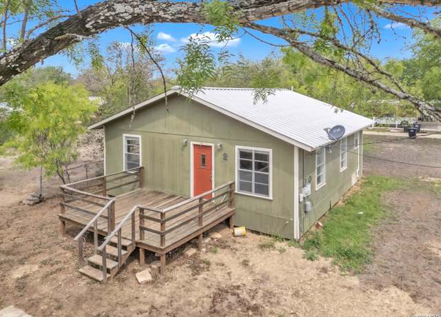 Property at 1502 16th, Hondo, TX 78861, 3 beds, 1 bath
