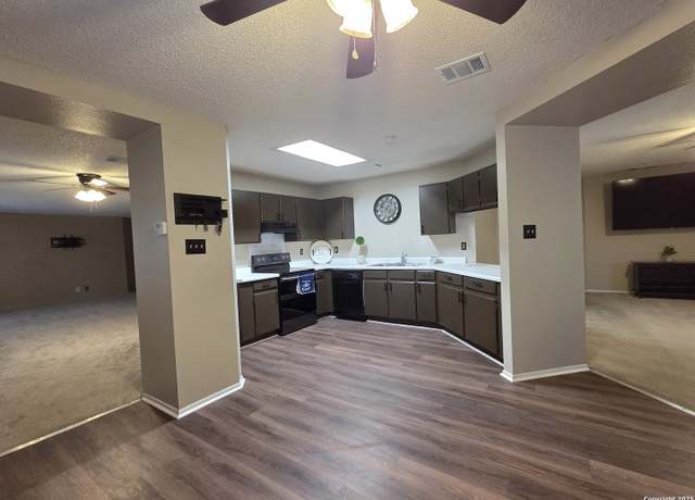 Property at 6402 Beech Trl, Converse, TX 78109, 3 beds, 2 baths