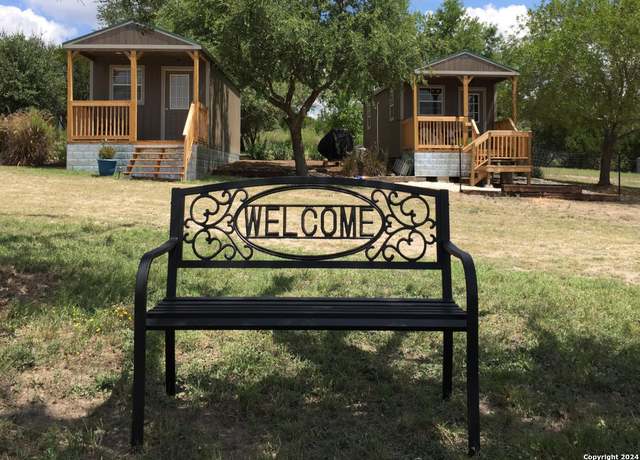 Property at 260 Misty Ln, Bandera, TX 78003, 2 beds, 2 baths