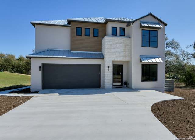 Property at 105 JE Hamilton, Blanco, TX 78606, 3 beds, 2.5 baths