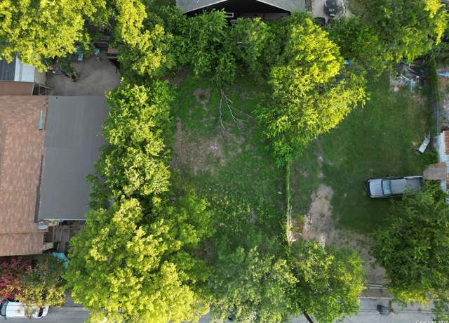 Property at 128 Henry, San Antonio, TX 78207
