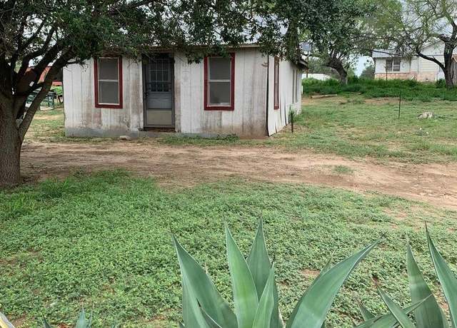 Property at 413 Ross, Devine, TX 78016