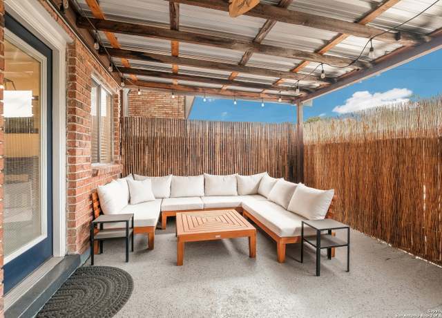 Property at 127 E Silver Sands Dr #127, San Antonio, TX 78216-3528, 3 beds, 2 baths