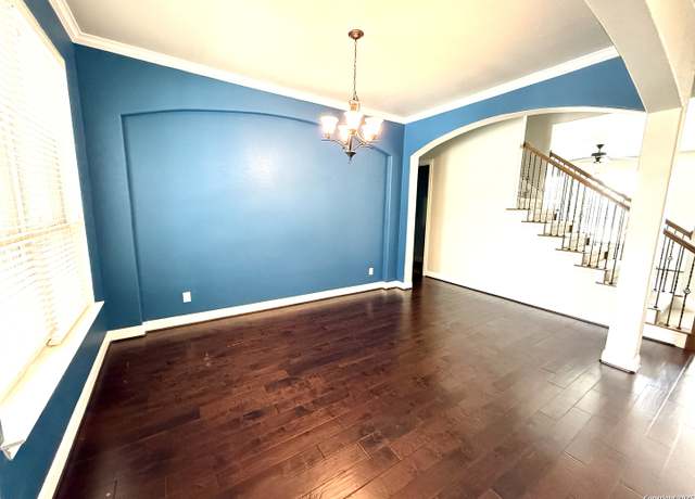 Property at 25726 Willard Path, San Antonio, TX 78261, 5 beds, 3.5 baths