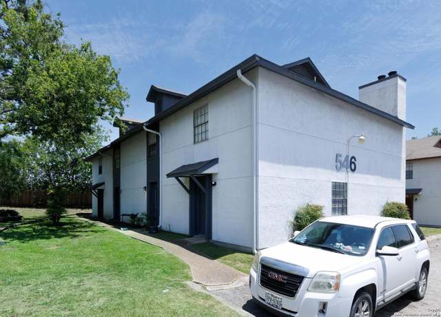Property at 546 Dukeway, Universal City, TX 78148, 8 beds, 10 baths