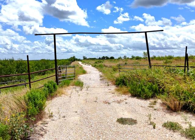 Property at 17353 Fm 3353, San Marcos, TX 78666, 5 beds, 3 baths