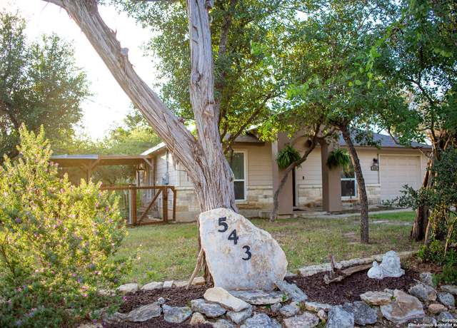 Property at 543 S Scenic Ter, Canyon Lake, TX 78133, 3 beds, 1 bath