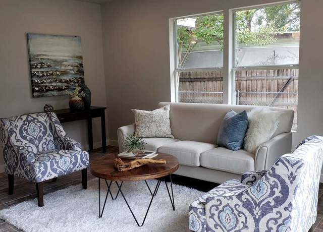 Property at 106 Kipling Ave, San Antonio, TX 78223, 2 beds, 1 bath