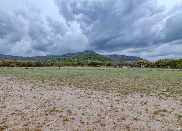 Property at 641 Patterson Creek Rd, Leakey, TX 78873, 3 beds, 2 baths