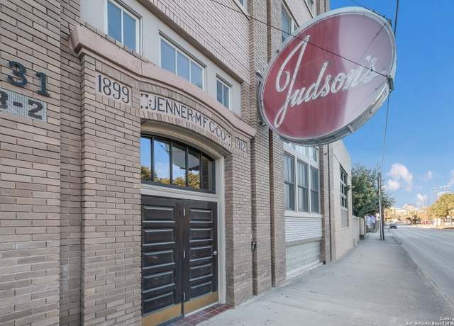Property at 831 S Flores St #2410, San Antonio, TX 78204-1423, 1 bed, 1 bath